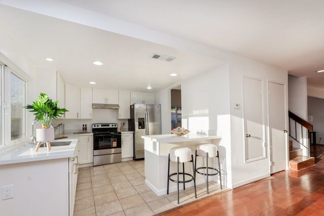 803 Ulmeca Pl, Fremont, CA 94539