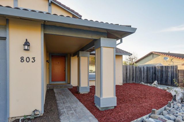 803 Ulmeca Pl, Fremont, CA 94539