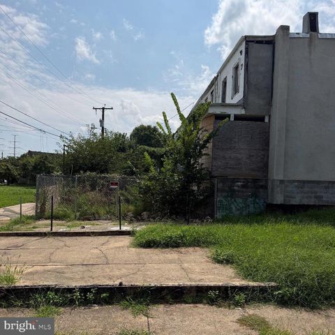 2105 SIDNEY AVE, Baltimore, MD 21230