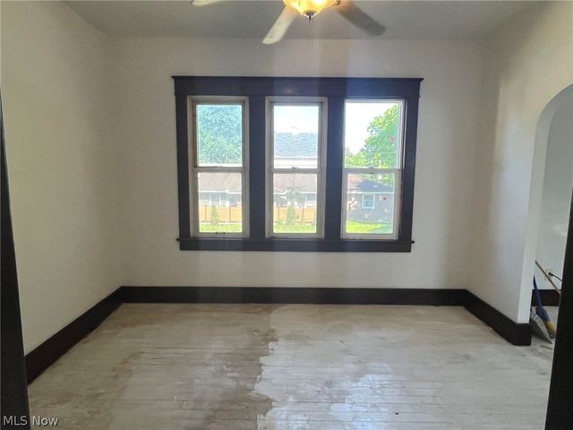 363 Spring Street, Struthers, OH 44471
