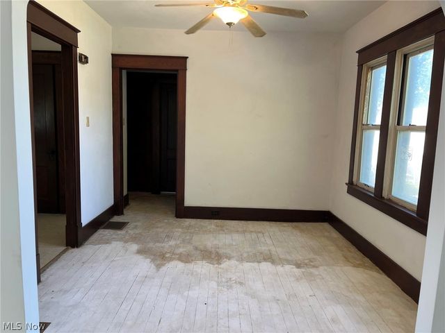 363 Spring Street, Struthers, OH 44471