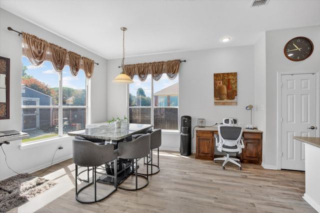 702 Cross Meadow Boulevard, Mansfield, TX 76063