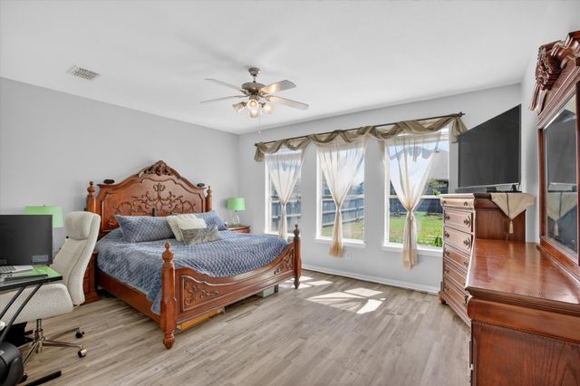 702 Cross Meadow Boulevard, Mansfield, TX 76063