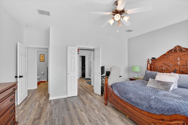 702 Cross Meadow Boulevard, Mansfield, TX 76063