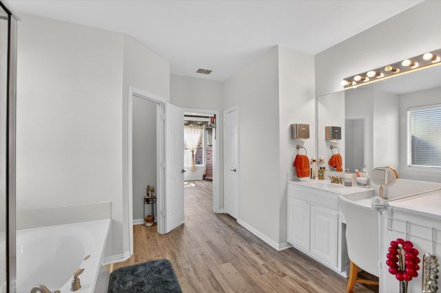 702 Cross Meadow Boulevard, Mansfield, TX 76063