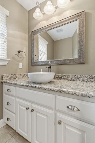 3526 Lakeridge Drive, Grapevine, TX 76051
