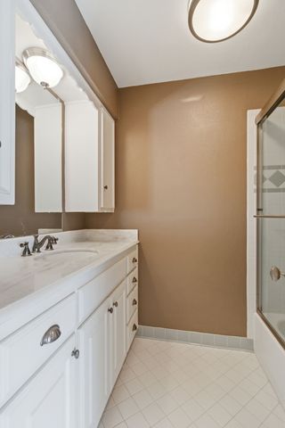 3526 Lakeridge Drive, Grapevine, TX 76051