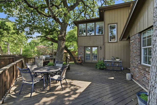 3526 Lakeridge Drive, Grapevine, TX 76051
