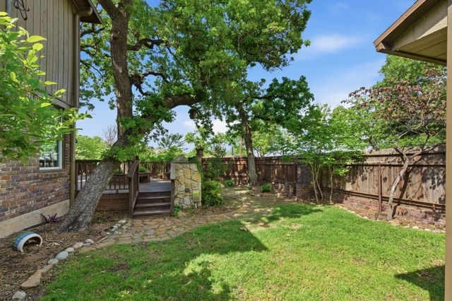 3526 Lakeridge Drive, Grapevine, TX 76051