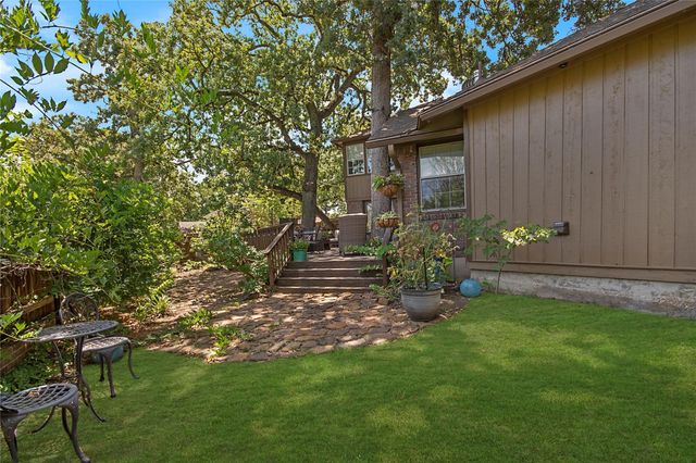 3526 Lakeridge Drive, Grapevine, TX 76051