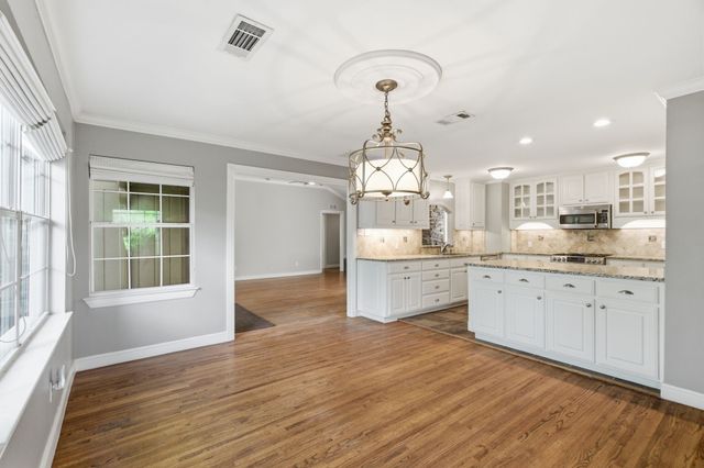 3526 Lakeridge Drive, Grapevine, TX 76051