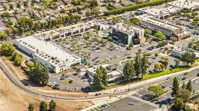 40 Trailing Vine, Irvine, CA 92602