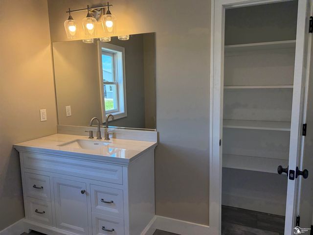 8551 Grafton Road, Newport, MI 48166
