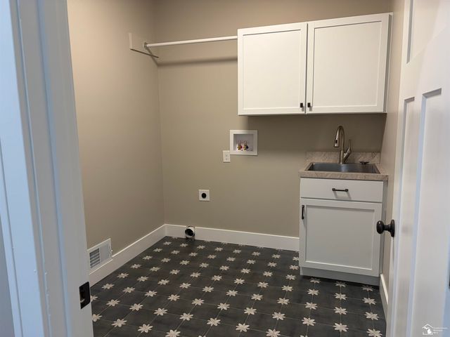 8551 Grafton Road, Newport, MI 48166
