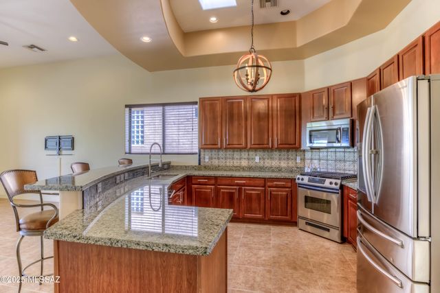 11451 N Moon Ranch Place, Marana, AZ 85658