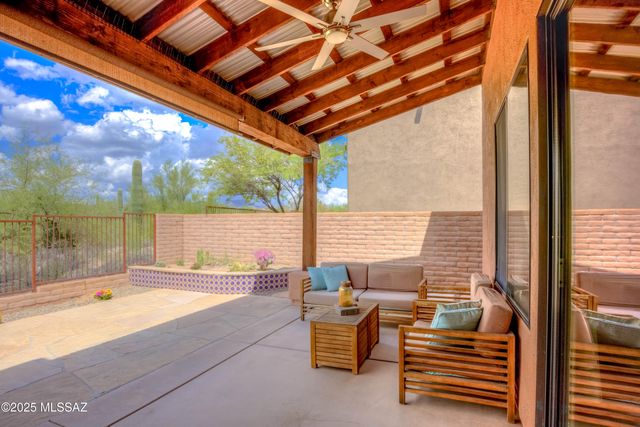 11451 N Moon Ranch Place, Marana, AZ 85658