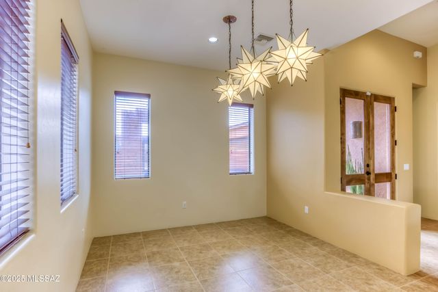 11451 N Moon Ranch Place, Marana, AZ 85658