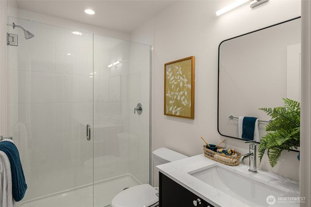 2103 SW Genesee Street, Seattle, WA 98106