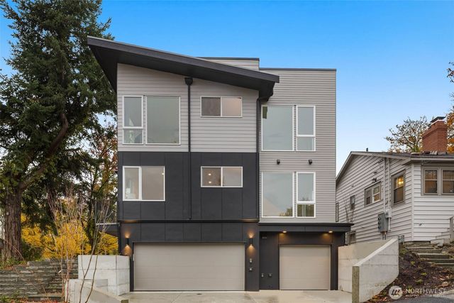 2103 SW Genesee Street, Seattle, WA 98106