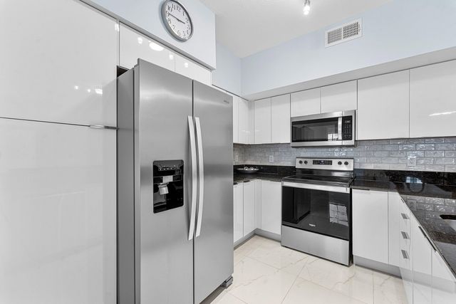 233 S Federal Highway 605, Boca Raton, FL 33432