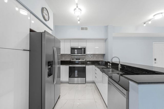 233 S Federal Highway 605, Boca Raton, FL 33432