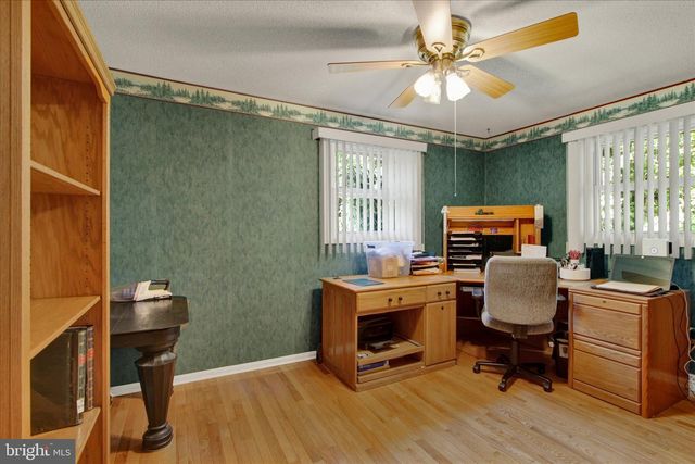 1405 EQUESTRIAN DR, Dover, PA 17315