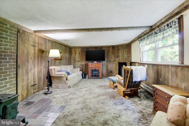 1405 EQUESTRIAN DR, Dover, PA 17315