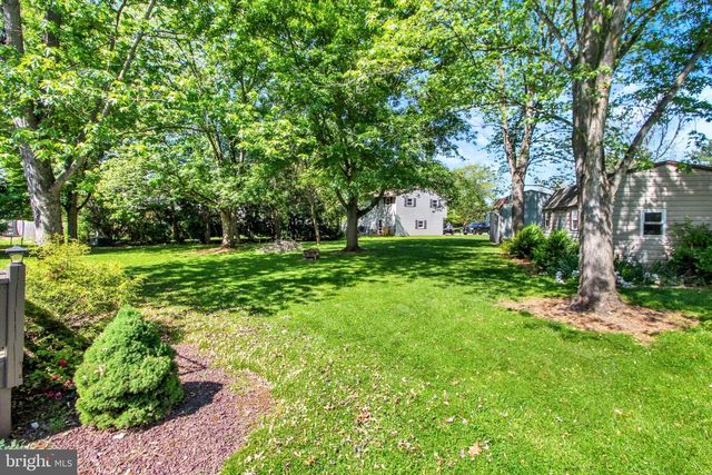 1405 EQUESTRIAN DR, Dover, PA 17315