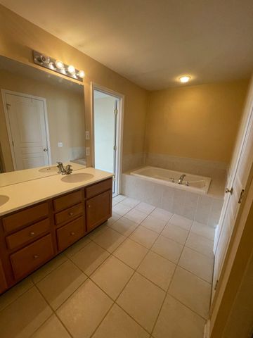53 WILLIAMS DRIVE, Fountainville, PA 18923