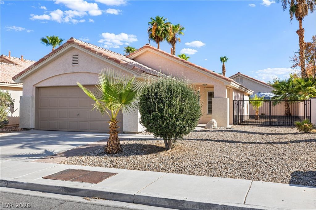 7113 Utopia Way, Las Vegas, NV 89130 — photo 2