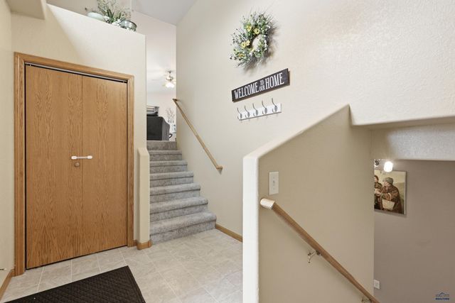 4325 TITAN DR, Rapid City, SD 57701