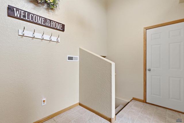 4325 TITAN DR, Rapid City, SD 57701