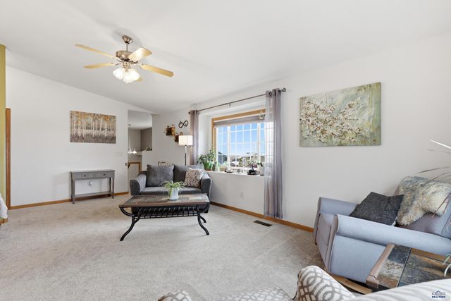 4325 TITAN DR, Rapid City, SD 57701