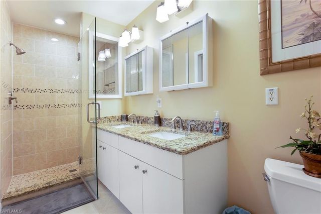 2730 Cypress Trace CIR # 2826, Naples, FL 34119