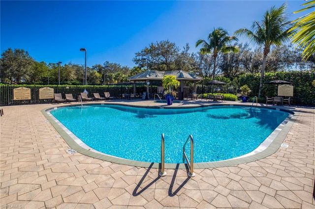 2730 Cypress Trace CIR # 2826, Naples, FL 34119