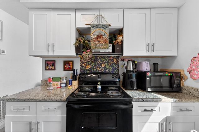 720 21ST AVENUE S, St Petersburg, FL 33705