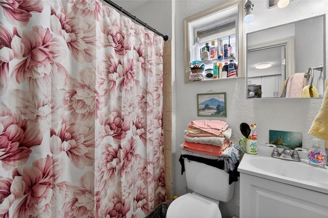 720 21ST AVENUE S, St Petersburg, FL 33705