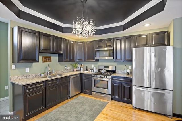 1443 N BOND ST, Baltimore, MD 21213