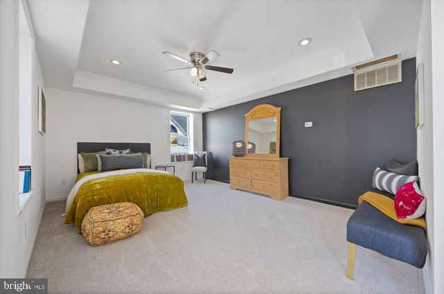 1443 N BOND ST, Baltimore, MD 21213