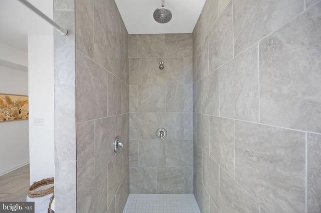 1443 N BOND ST, Baltimore, MD 21213