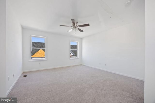 1443 N BOND ST, Baltimore, MD 21213