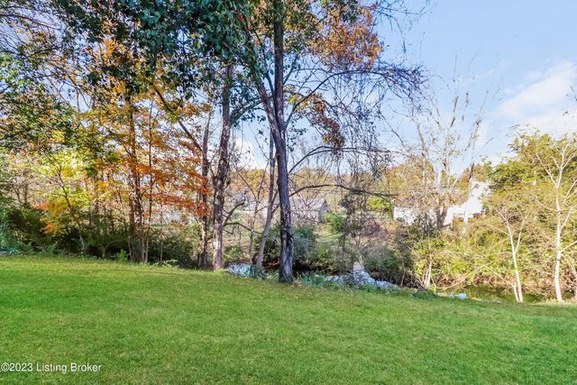 4303 Accomack Dr, Louisville, KY 40241