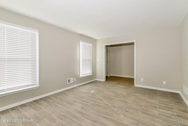 4303 Accomack Dr, Louisville, KY 40241