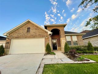 8319 Divot Trace, Fulshear, TX 77441