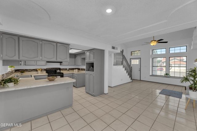 2908 GULL LAKE Place, El Paso, TX 79936
