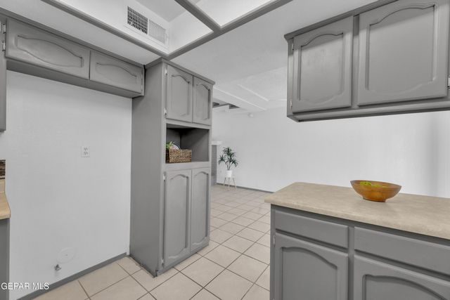 2908 GULL LAKE Place, El Paso, TX 79936