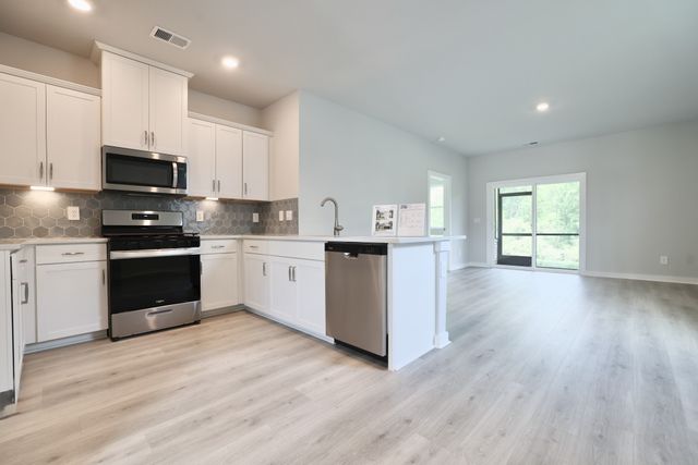 1005 Stoney Brook Pvt Bend, Gallatin, TN 37066