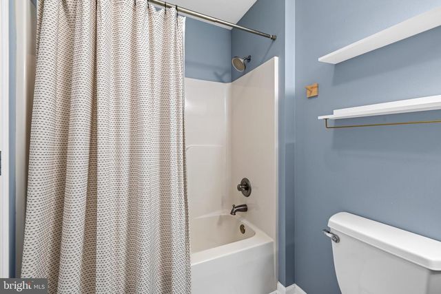 2418 SCHULTZ WAY, York, PA 17402