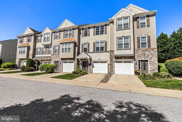 2418 SCHULTZ WAY, York, PA 17402