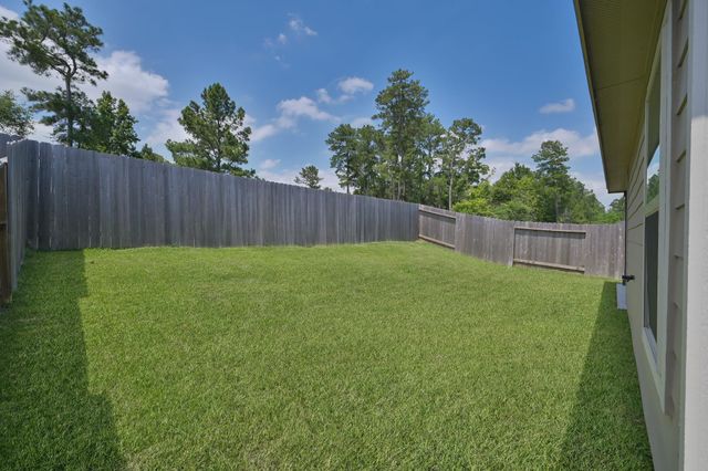 1887 Brushy Cedar Drive, Conroe, TX 77301